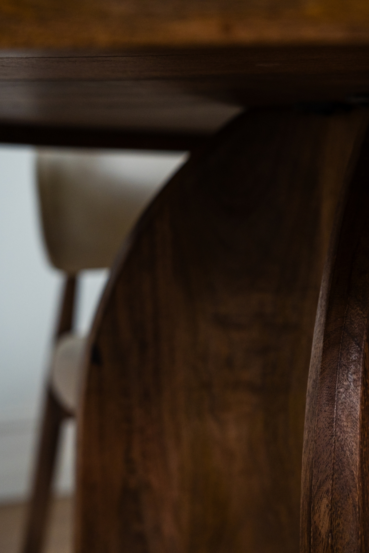 TABLE A MANGER ISANA EMILIA RONDE BOIS ACACIA 6 1